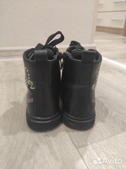 Ботинки для девочки