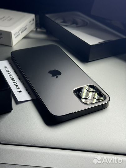 iPhone 12 Pro, 256 ГБ