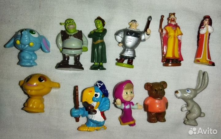 Киндер сюрпризы Маша и медведь и др. старые