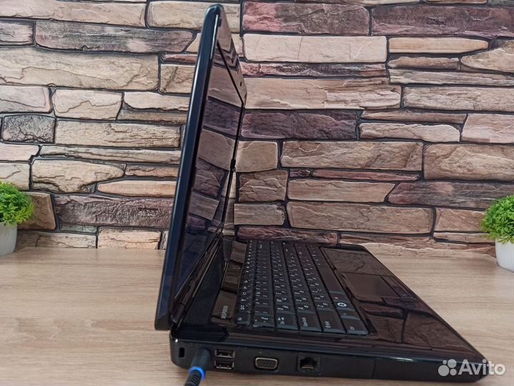 Стильный ноутбук dell 4gb/500gb