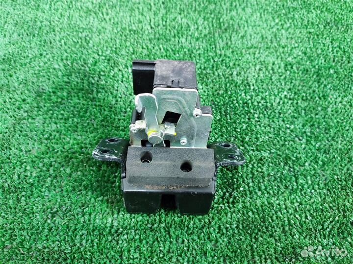 Замок крышки багажника Ssangyong Actyon NEW (CK)