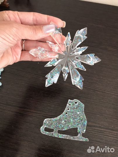 Новогодние игрушки на ёлку