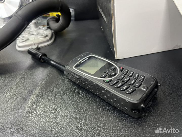 Спутниковый телефон Iridium 9575 Extreme