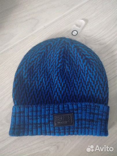 Шапка новая 8-12лет