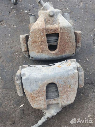 Форд фокус 2.авторазбор.суппорт передний