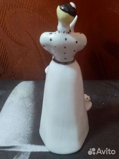 Редкая, статуэтка Дама с собачкой, Дулево