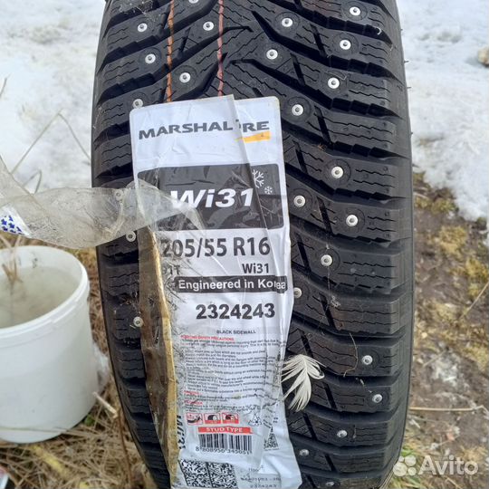 Marshal WinterCraft Ice WI31 205/55 R16