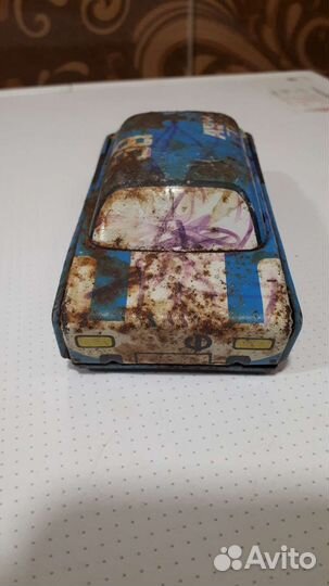 Машинка игрушка