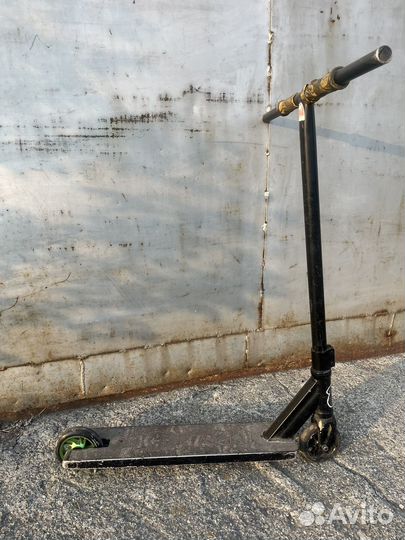 Трюковой самокат