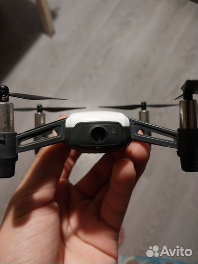 Квадрокоптер dji tello