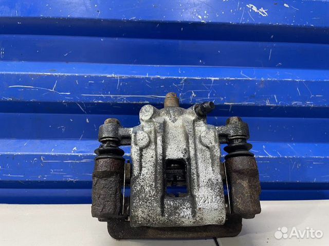 Суппорт задний правый Hyundai Verna 2 1.4 G4EE