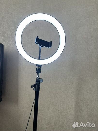 Кольцевая лампа