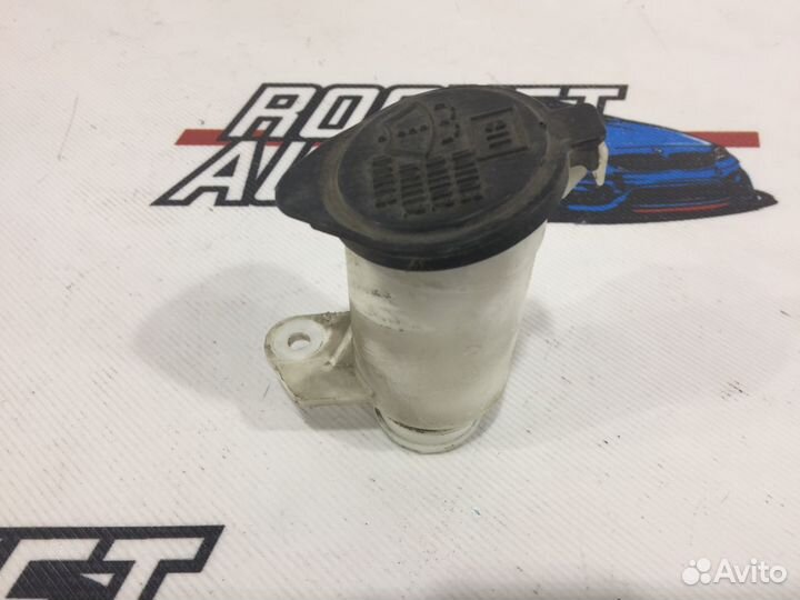 Горловина бачка омывателя Lexus LS460L 85301-50010