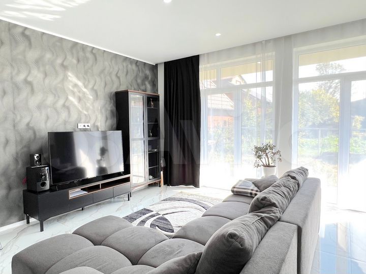 Таунхаус 140 м² на участке 3 сот.