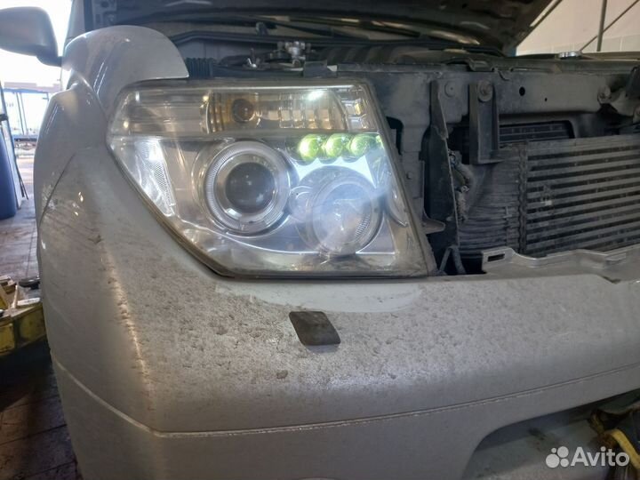 Фары на Ниссан Пайфандер