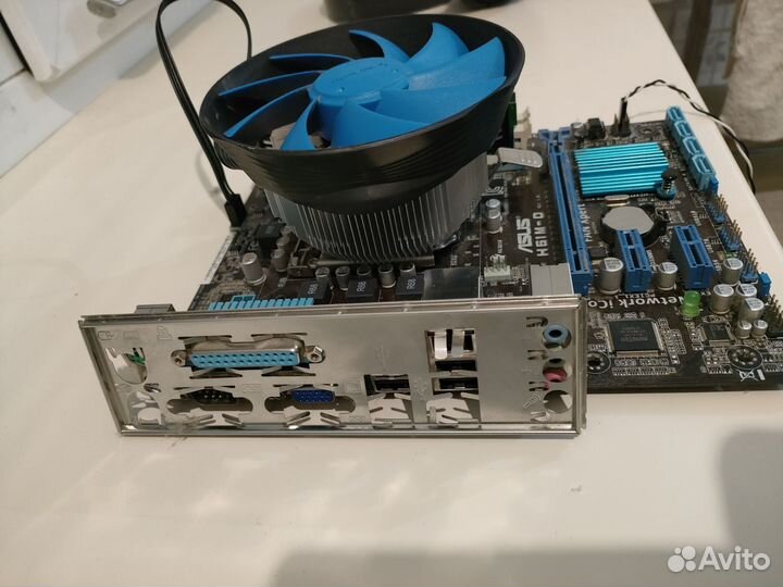 Материнская плата