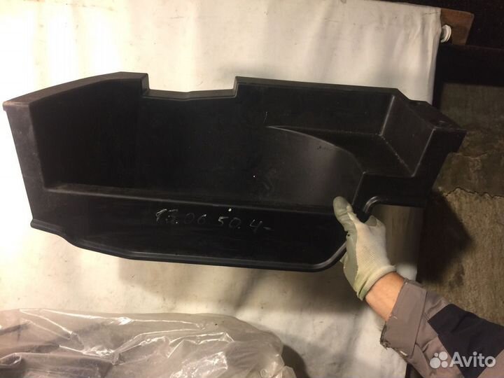 Toyota RAV4 2013 Ящик для инструментов