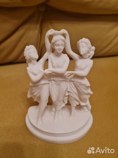 Статуэтка бу