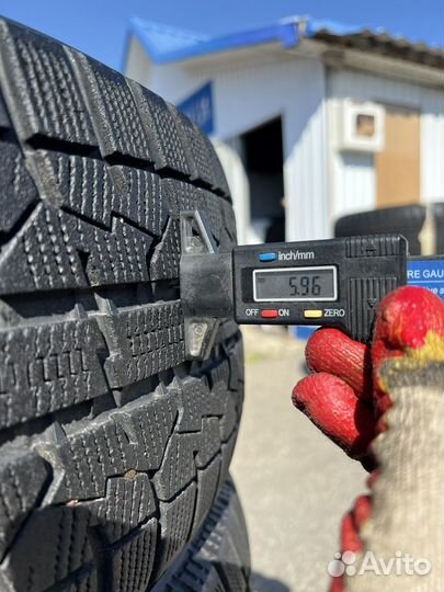 Toyo Observe Garit GIZ 225/55 R17