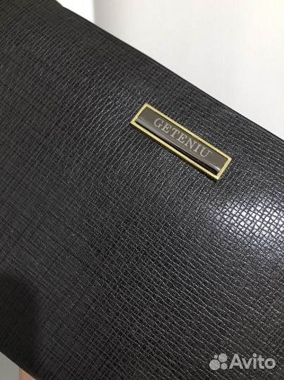 Барсетка кистевая. Портмоне-клатч