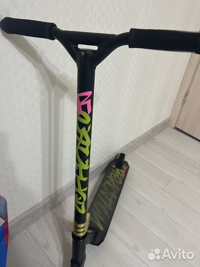 Самокат трюковой