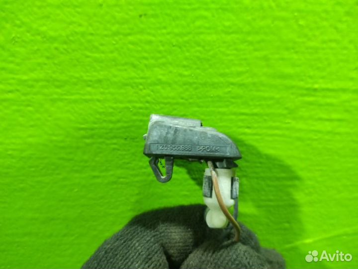 Форсунка омывателя Skoda Octavia A5 BSE 2008