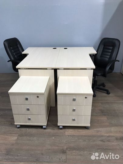 Комплект мебели Vasanta стол тумба