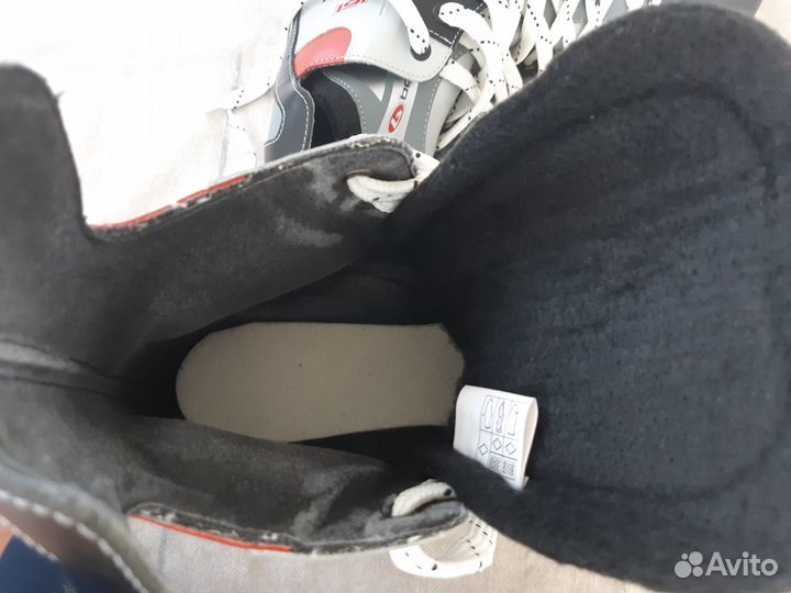 Коньки ледовые Botas