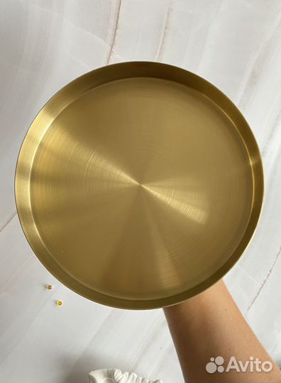 Набор золотых интерьерных подносов