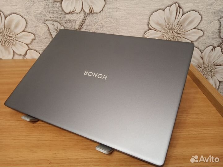 Ноутбук Honor MagicBook X14