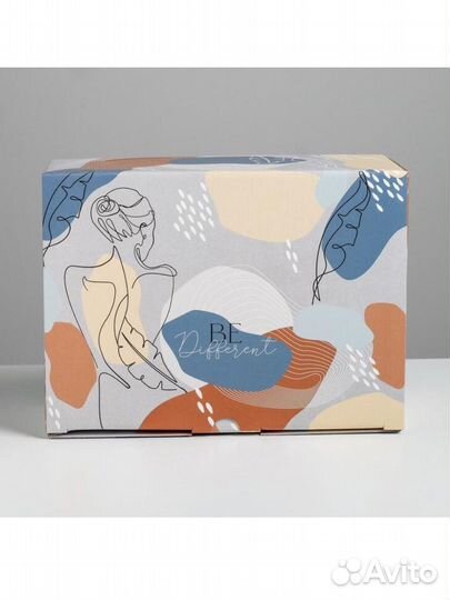 Подарочная коробка новая