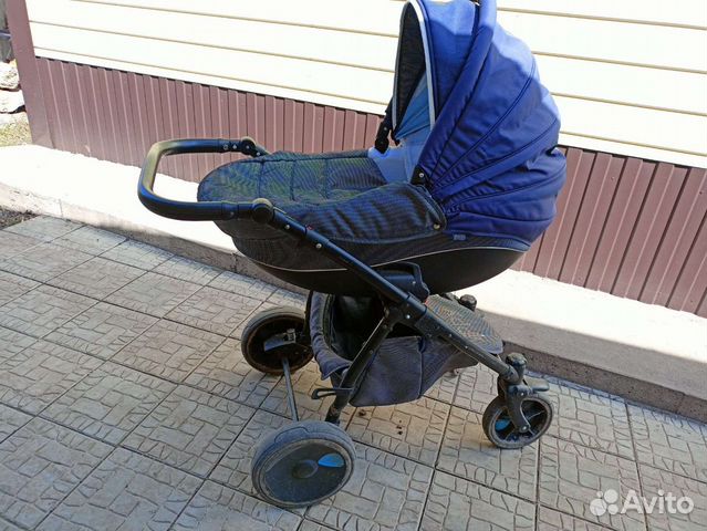 Детская коляска 3 в 1