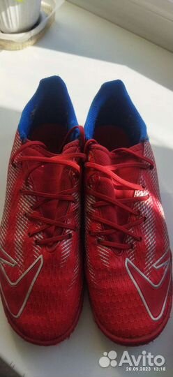 Бутсы, футзалки(сороконожки) размеры от 29 по 36