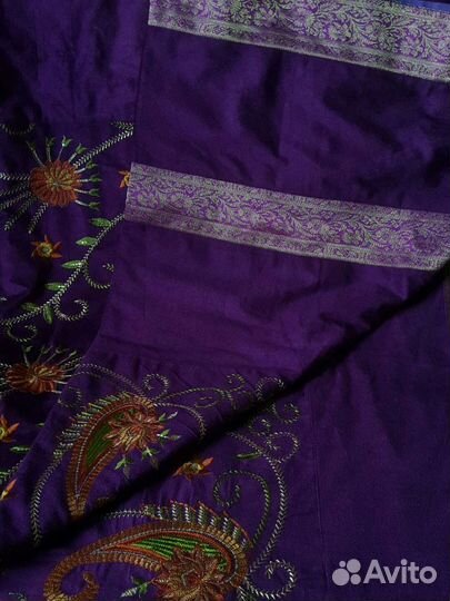 Покрывало с вышивкой. Велюр