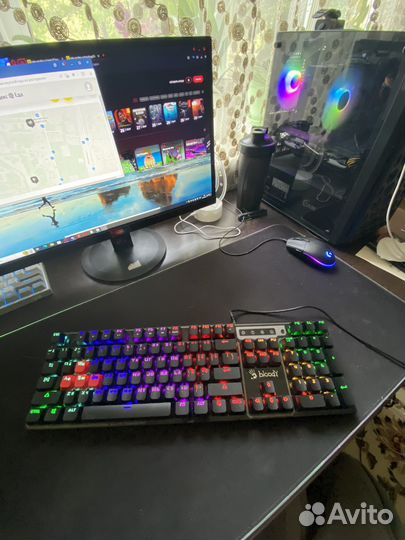 Игровая механическая клавиатура