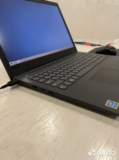 Lenovo v130 15ikb