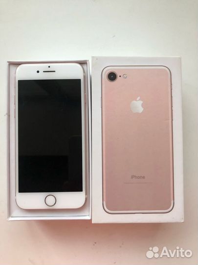 Телефон iPhone 7