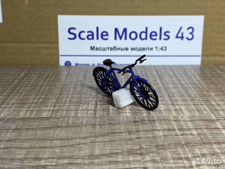 Велосипед с крыльями 1:43