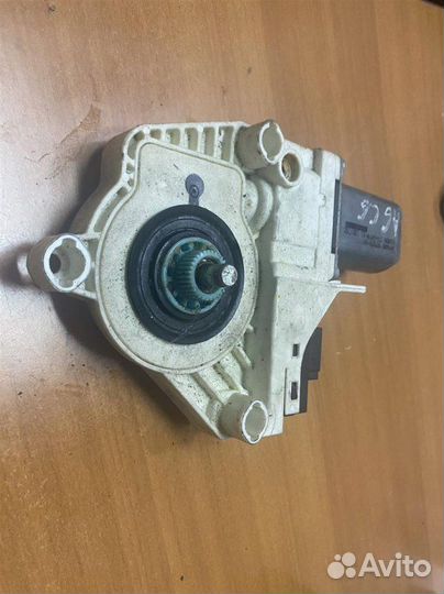 Моторчик стеклоподъемника Audi A6 C6