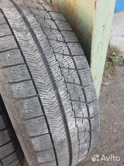 Bridgestone Blizzak VRX 205/60 R16