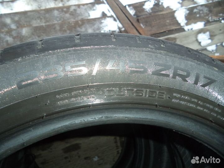 Nokian Tyres Hakka Black 2 235/45 R17 97B