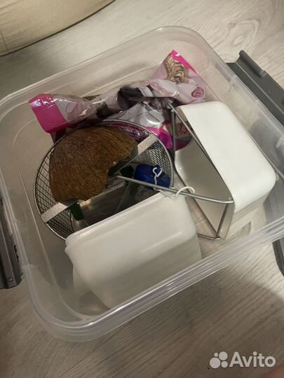 Все для хомячка. Колесо, домик, две поилки