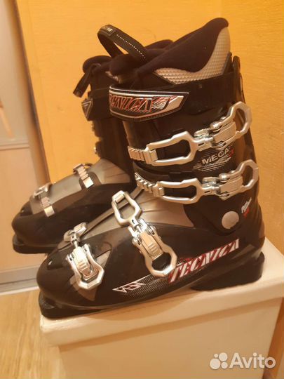 Горнолыжные ботинки 43-44 размер
