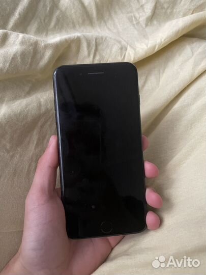 Телефон iPhone 7 plus