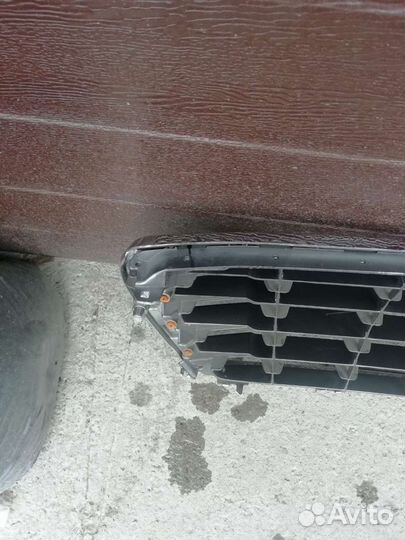 Решетка радиатора toyota land cruiser 200