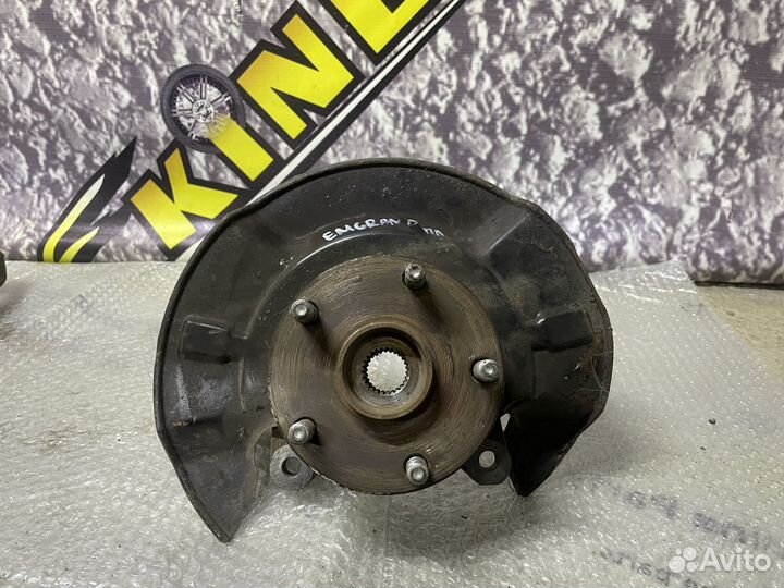 Кулак поворотный левый Emgrand EC-7 Эмгранд