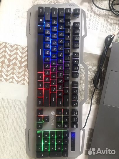 Компьютерная мышка + наушники + коврик