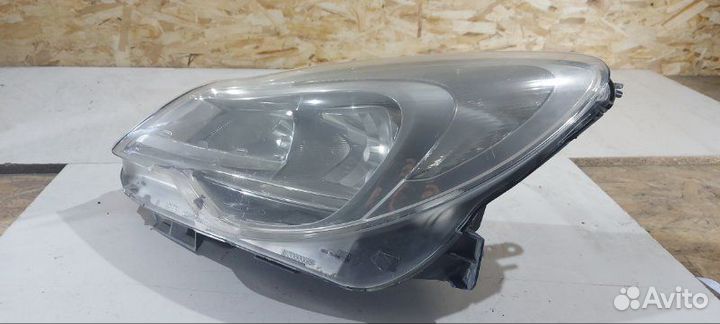 Фара галогеновая передняя левая Opel Corsa D