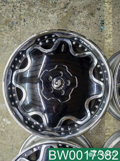 Диски R22 Mercedes-Benz Б/у Литые