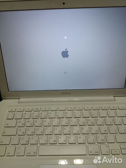 Apple macbook A1342